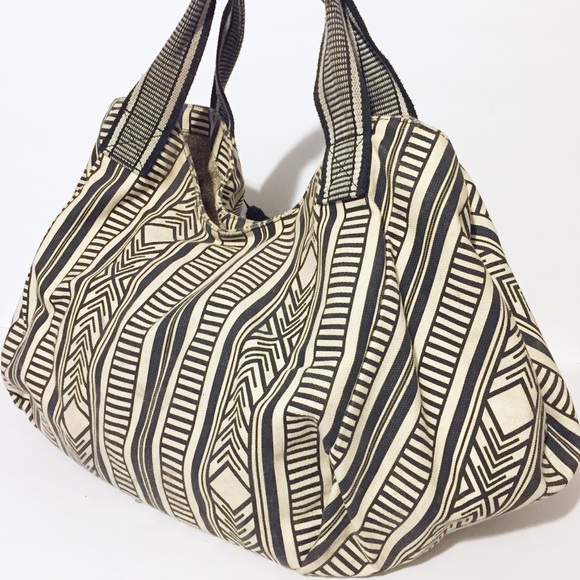 Steve Madden large printed canvas tote bag - Picture 2 of 7